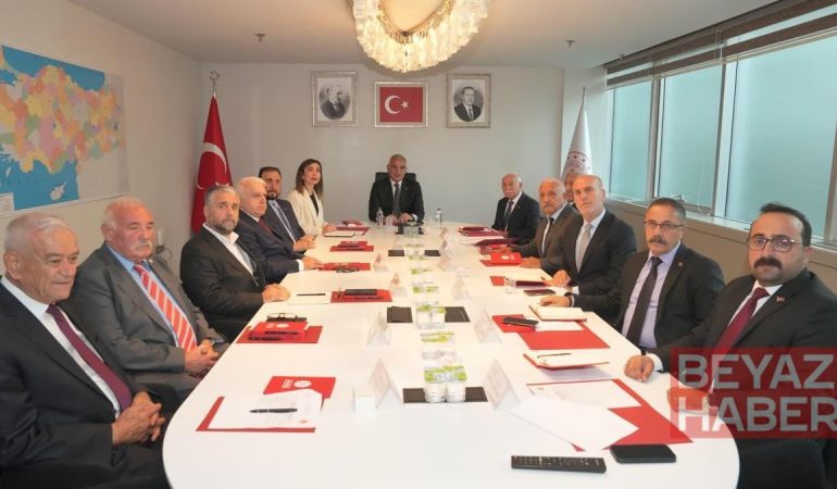 Alevi-Bektaşi Danışma Kurulu ilk toplantısını Bakan Ersoy başkanlığında gerçekleştirdi