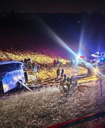 Amasya’da yolcu otobüsü şarampole uçtu: 2