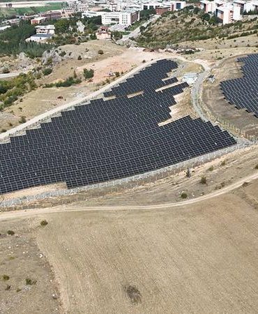 TOGÜ’de elektrik ihtiyacının tamamı güneş enerjisinden karşılanıyor