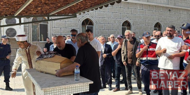 Umay bebek, aynı kazada ölen annesinin yanına defnedildi