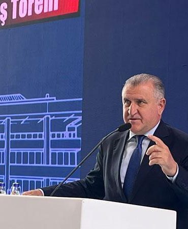 Bakan Bak: Türkiye Cimnastik Federasyonu binası ve cimnastik salonu 2 yılda tamamlandı