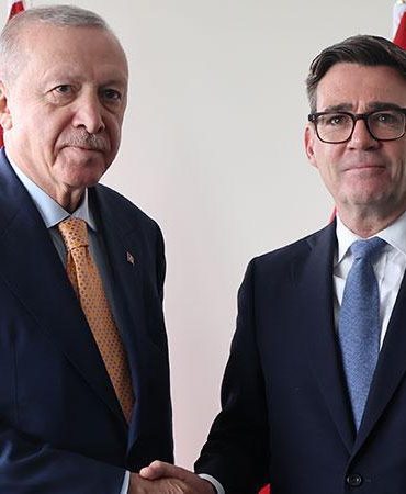 Cumhurbaşkanı Erdoğan, İngiltere Başbakanı Burnham ile bir araya geldi