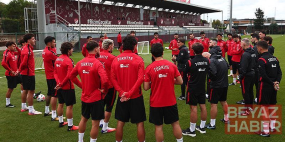 A Milli Futbol Takımı, Fransa maçının hazırlıklarına devam etti