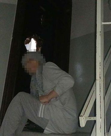 Apartmanda matkapla komşusunun çelik kapısını kıran kadına gözaltı