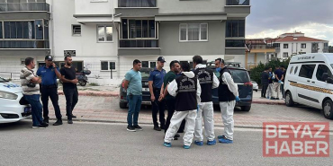Boşanma aşamasındaki çift, evlerinde ‘siyanür var, girmeyin’ yazılı notla ölü bulundu