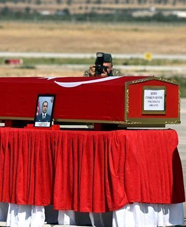 Şehit uzman çavuşun cenazesi, memleketine uğurlandı