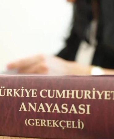 Anayasa siyaset belgesi hazır: AK Partili kurmaylar, Erdoğan'a sunum yapacak
