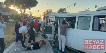 Beton mikseri karşı yola geçip iki minibüsle çarpıştı; 1 ölü, 8 yaralı