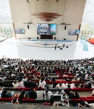 HKÜ’de yeni öğrenciler için Oryantasyon’26 programı düzenlendi