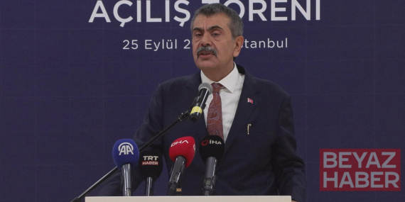 Bakan Tekin: Bu yıl ortaokulu bitiren 100 öğrencinin 45 tanesi meslek lisesine gitti