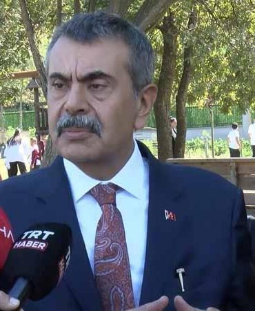 Bakan Tekin: Başka milletin oyunlarını çocuklarımıza öğretirsek, başka kültürleri içimize entegre etmiş oluruz