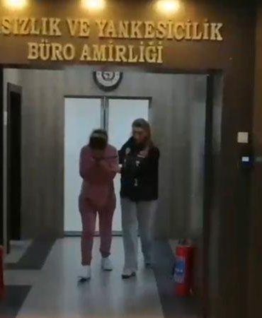 Hırsızlık şüphelisi kaçarken bindiği otobüste yakalandı
