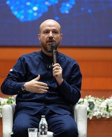Bilal Erdoğan: İslam dünyasının birlikte güçlü olmasına öncülük edebiliriz