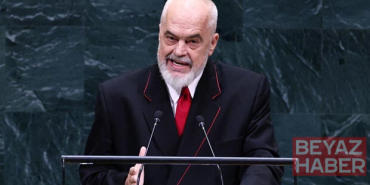 Arnavutluk Başbakanı Edi Rama'ya New York'ta protesto: Yumurta fırlatıldı