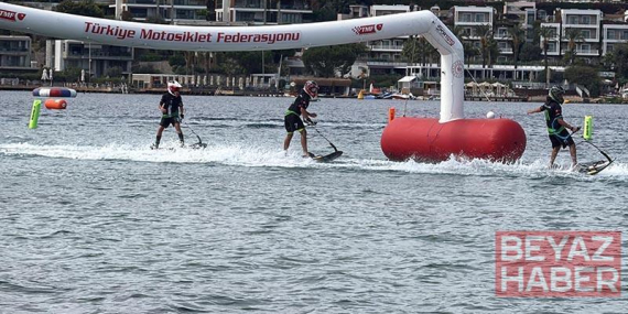 Bodrum’da su jeti ve motosurf yarışları nefes kesti