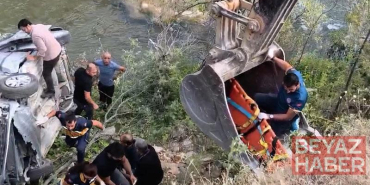 Tunceli’de hafif ticari araç çay kenarına devrildi: 2’si ağır, 5 yaralı
