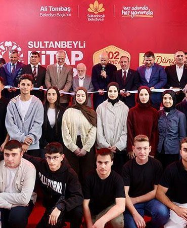 Bilal Erdoğan: Kitap, bütün güçlü toplumların temelinin olmazsa olmazı