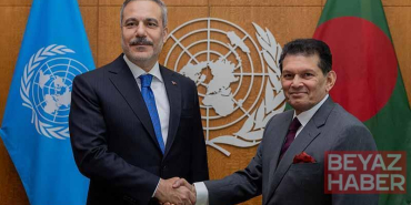 Bakan Fidan, BM 81’inci Genel Kurul Başkanı Rahman ile bir araya geldi