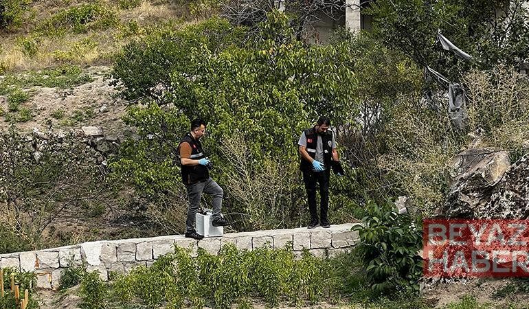 Babasının kucağındayken üzerine kaya parçası düşen çocuk, öldü