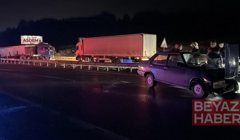 Kütahya’da bariyerleri aşan TIR karşı yöne geçip kaza yaptı: 1 yaralı