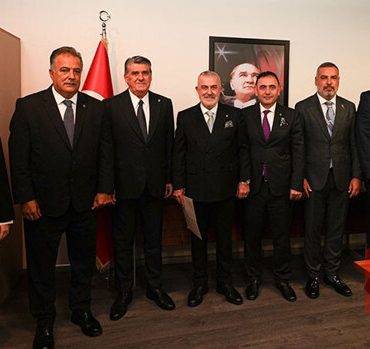 Beşiktaş Başkanı Serdal Adalı'nın yönetim kurulu aday listesi belli oldu
