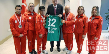 Cumhurbaşkanı Erdoğan, Türkiye Özel Sporcular Spor Federasyonu temsilcilerini kabul etti