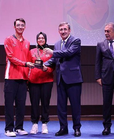 Cumhurbaşkanı Yardımcısı Yılmaz: Türkiye Yüzyılı aynı zamanda sporumuzun yüzyılı olacak