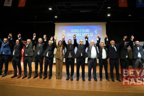 Ataşehir’de CHP’li 6 meclis üyesi AK Parti’ye katıldı