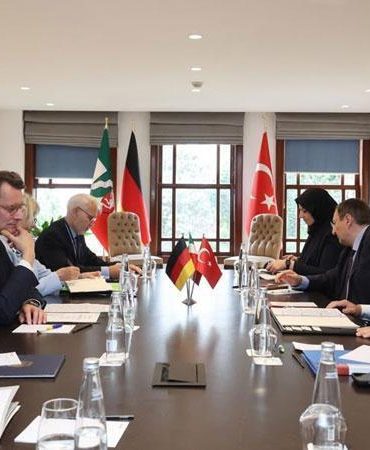 Bakan Bayraktar, Kuzey Ren-Vestfalya Eyaleti Başbakanı Wüst ile görüştü