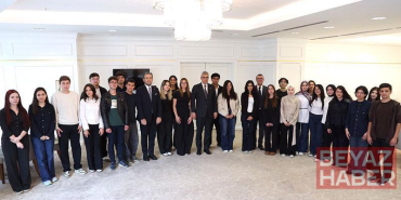 Bakan Memişoğlu, tıp fakültelerine derece ile giren öğrencilerle buluştu