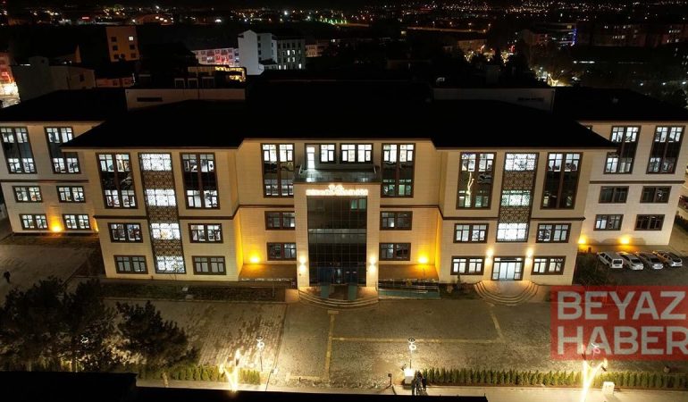 Öğrenci yurdunda asansör kazası! Hastaneye kaldırıldı