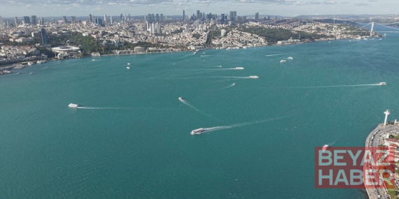 İstanbul'da yağmur sonrası denizin rengi değişti