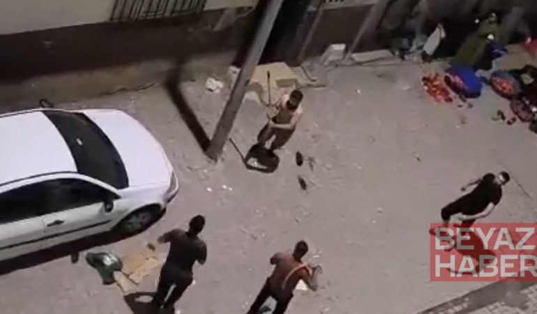 Şanlıurfa’da aynı sokakta oturan iki grup birbirine girdi: Taş, sopa, hortum ve terlikler havada uçuştu