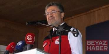 Bakan Yumaklı, yetiştiricilerden aşı ve kimliklendirme ücreti almayacaklarını açıkladı