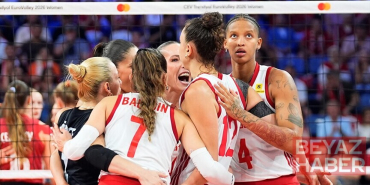 A Milli Kadın Voleybol Takımı Avrupa Şampiyonası'nda yarı finalde