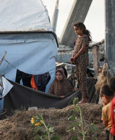 Abbas, Filistinlilerin İsrail'in tehlikeli tırmanışı ve göçe zorlayan baskılarıyla karşı karşıya olduğunu söyledi