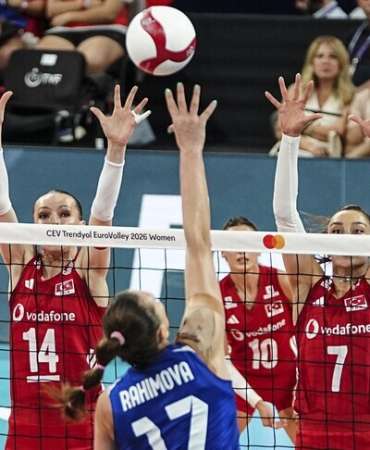 A Milli Kadın Voleybol Takımı,  Avrupa Şampiyonasında çeyrek finale yükseldi