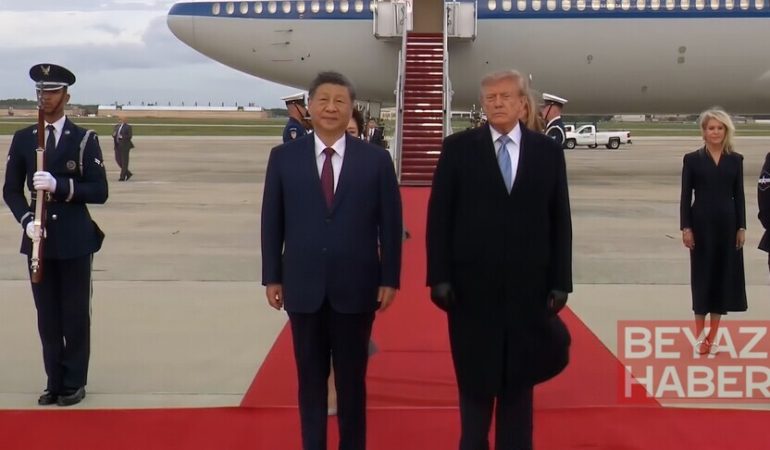 ABD Başkanı Trump, Çin Devlet Başkanı Şi'yi havaalanında karşıladı