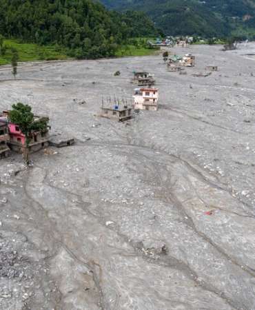 Nepal'deki sel felaketinde hayatını kaybedenlerin sayısı 1367'ye çıktı