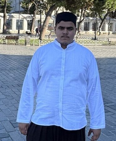 18 yaşındaki imam hatipli gencin İstanbul'dan otostopla umre yolculuğu