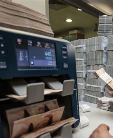 Bankacılık sektörünün toplam kredi hacmi 28,2 trilyon liraya geriledi