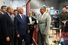 Ticaret Bakanı Bolat, MÜSİAD EXPO 2026'yı ziyaret etti