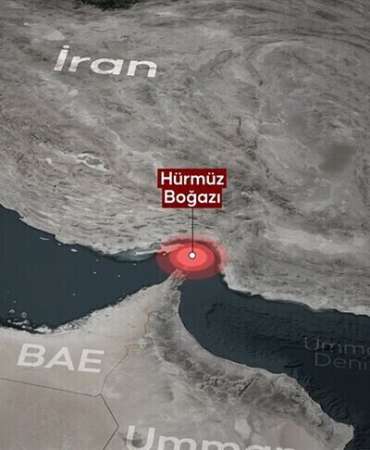 İran Devrim Muhafızları: ABD'ye ait bir uçak gemisi ile bir muhrip gemiyi hedef aldık