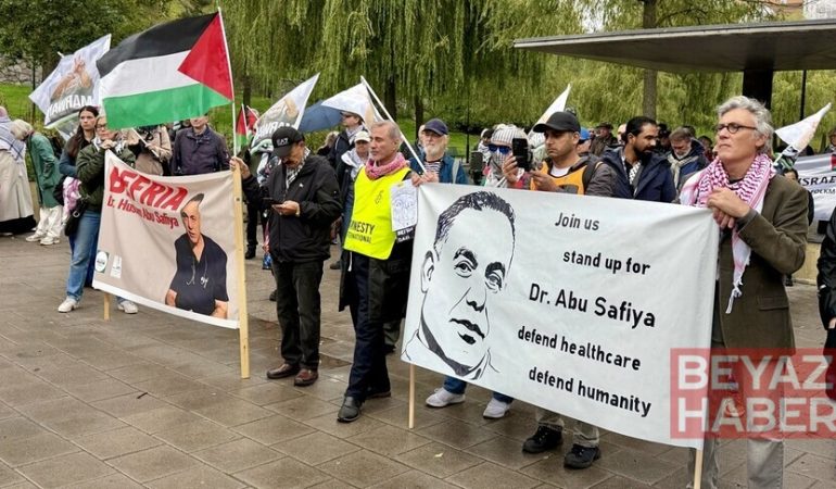 İsveç'te yüzlerce kişi İsrail'in Gazze'ye yönelik saldırılarını protesto etti