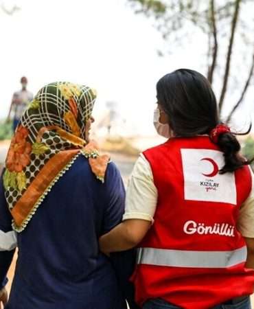 Türk Kızılay, kriz anlarında psikolojik destek için rehber kitap hazırladı