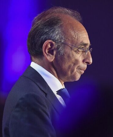 Fransa'da aşırı sağcı Zemmour, 2027 cumhurbaşkanlığı seçimlerine adaylığını açıkladı