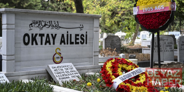 Türk futbolunun ve Galatasaray'ın unutulmaz efsanesi Metin Oktay, kabri başında anıldı