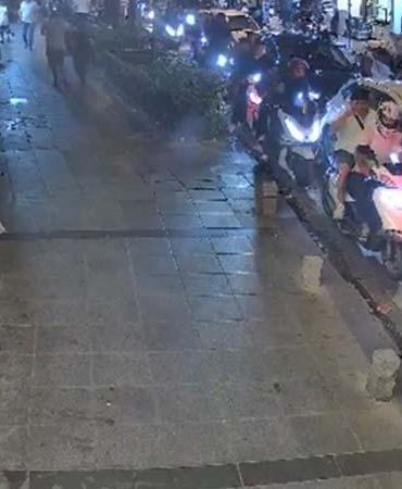 Kağıthane’de kuyumcuya silahlı saldırının görüntüleri ortaya çıktı; 5 gözaltı