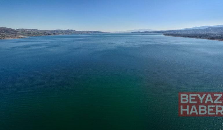 Sapanca Gölü, 2 günde 15 milyon metreküp su kazandı