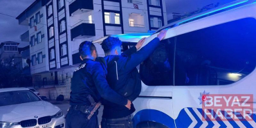 Ehliyet sınavında kopya düzeneğiyle yakalandı, 2 yıl sınavlardan men edildi
